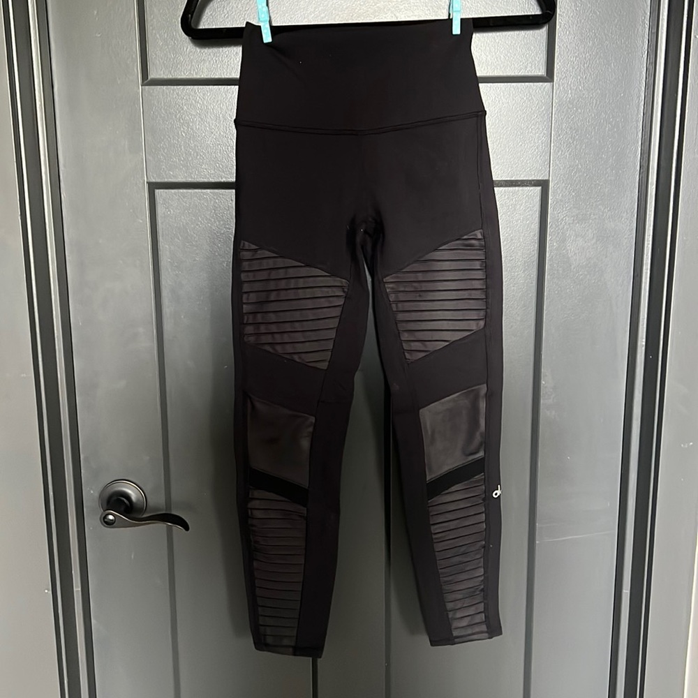 Alo yoga black moto leggings
